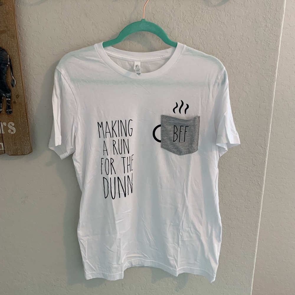 👚 Making the Run for the Dunn Tee White Medium (Rae Dunn inspired)